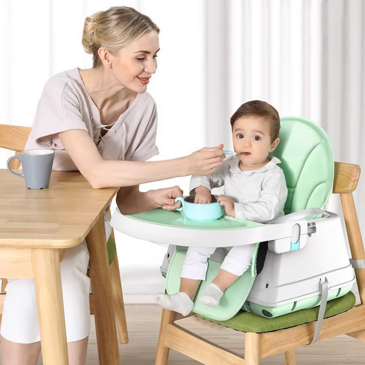 A Day in the Life with the HappyGira Portable Baby Chair 🦒🍽️