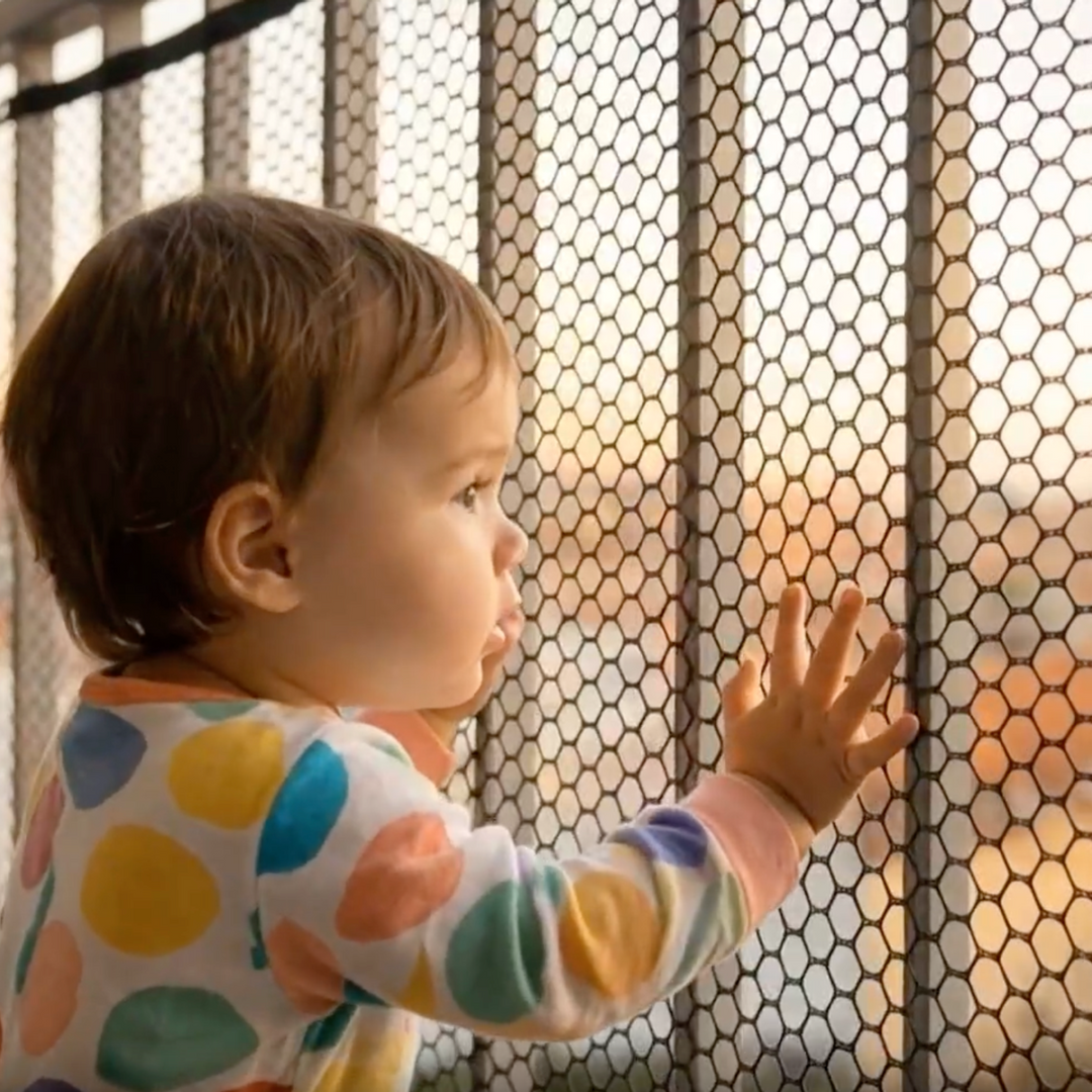 Cut-to-Fit Stair & Balcony Railing Safety Mesh