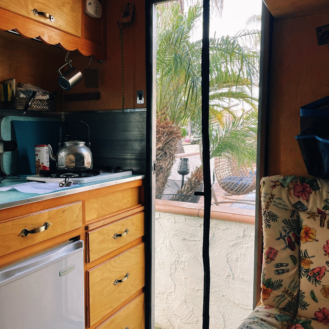 Stay‑Flat Magnetic Mesh Door