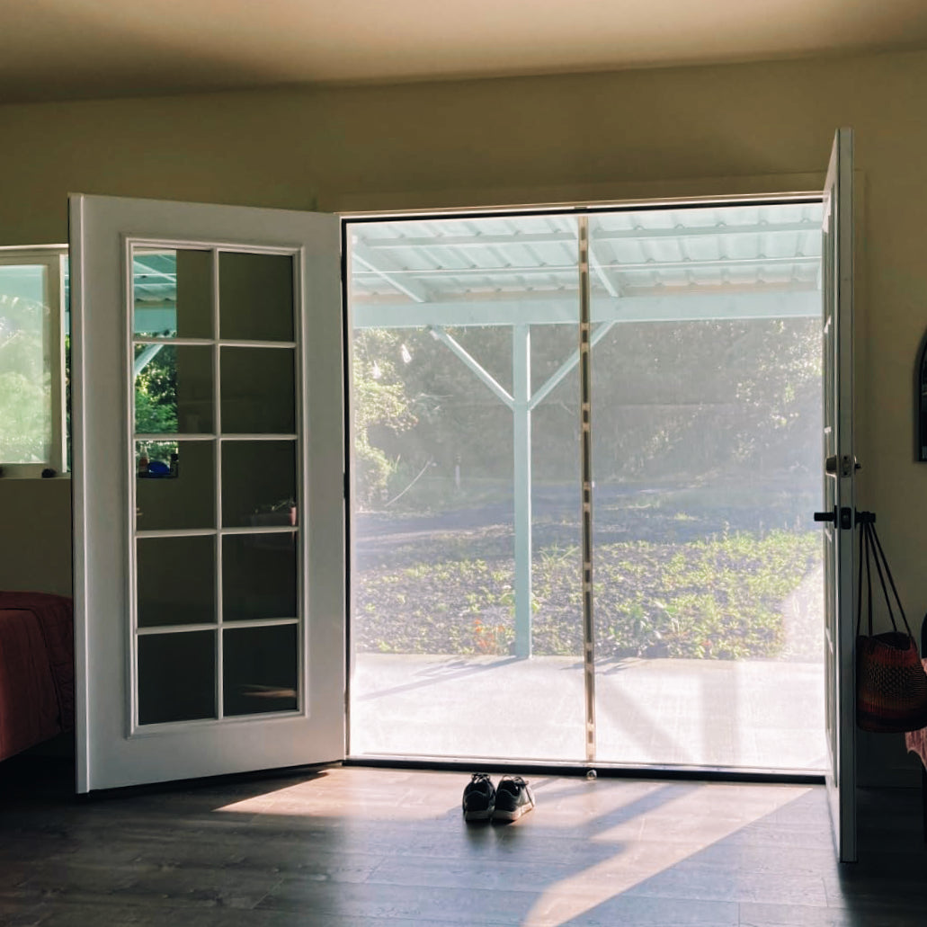 Stay‑Flat Magnetic Mesh Door