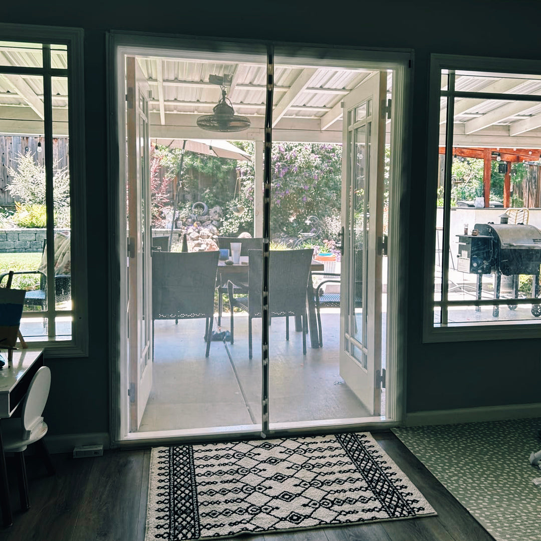 Stay‑Flat Magnetic Mesh Door