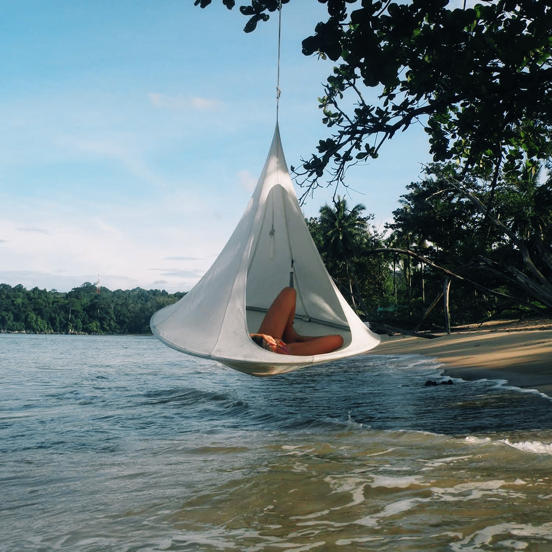 Treehouse Nest Swing