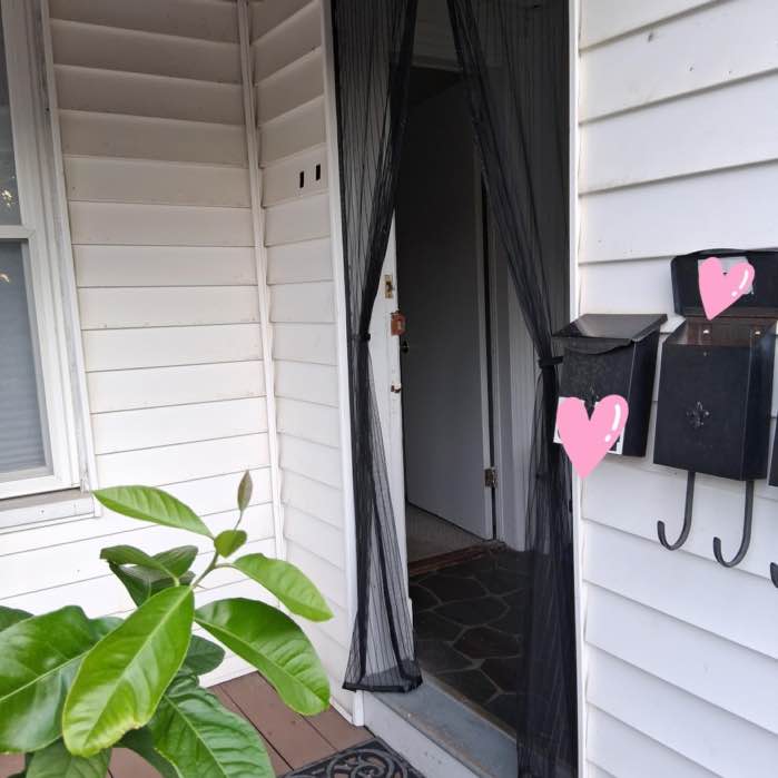 Stay‑Flat Magnetic Mesh Door