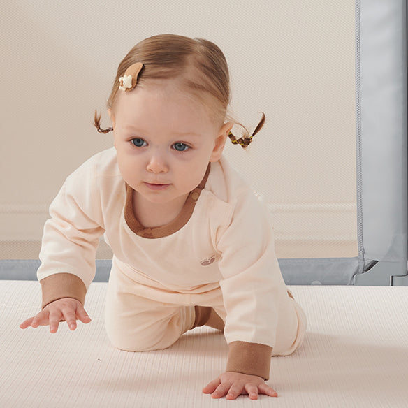 Adult-Accessible Modular Baby Playpen