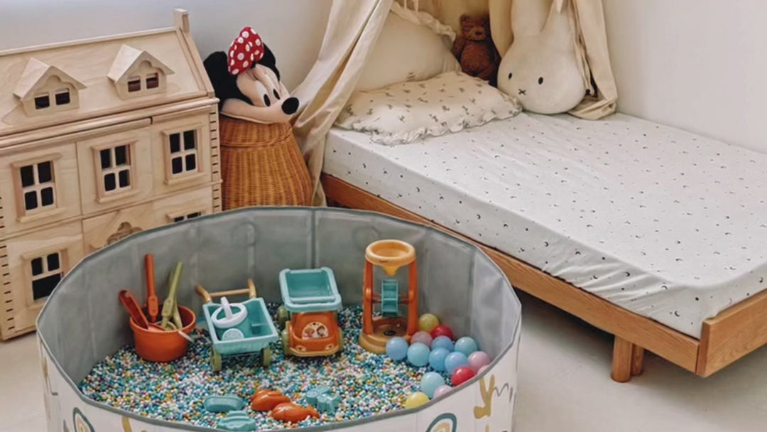 HomeBeach Mess-Contained Ball & Sand Pool